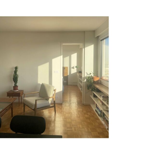 Rénovation appartement Paris XX #miroir #beton #chene #solaire #julierosierarchitecte
